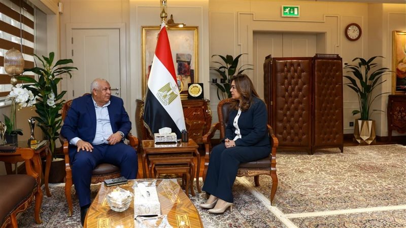 منال عوض خلال المتابعة