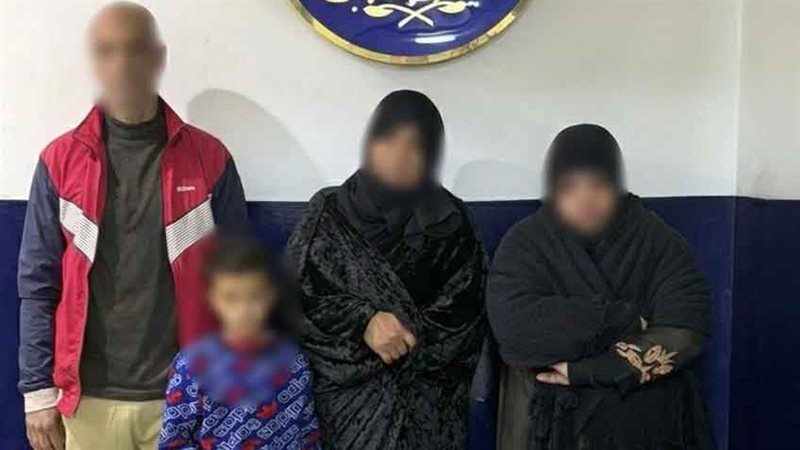 القبض على 3 أشخاص