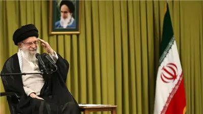 الإيرانيون يلقون نظرة الوداع على خامنئي لثلاثة أيام