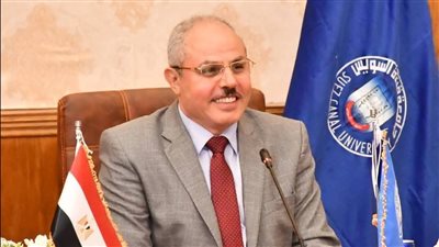 انطلاق الدراسة الرسمية للمعلومات الأساسية لتأهيل قائدات المستقبل بجامعة قناة السويس 