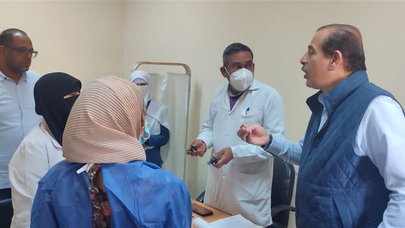 د.عمرو قنديل خلال