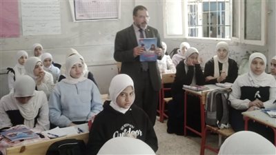وكيل مديرية التعليم بالدقهلية يتفقد مدارس نبروه (صور) 