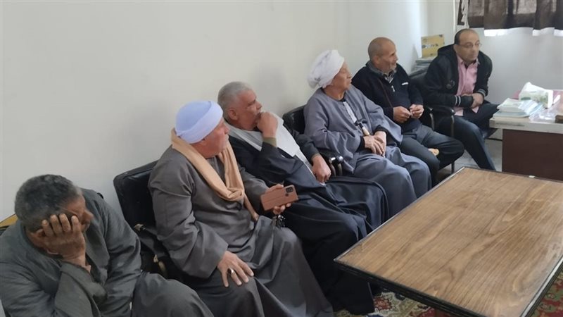 ندوة، فيتو