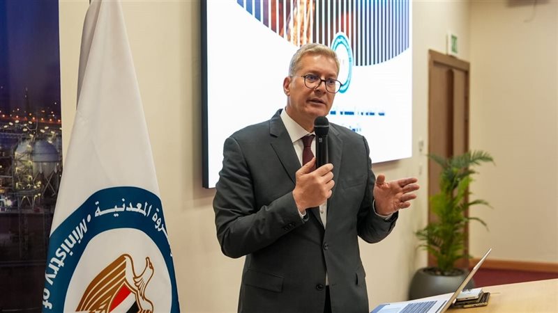 وزير البترول