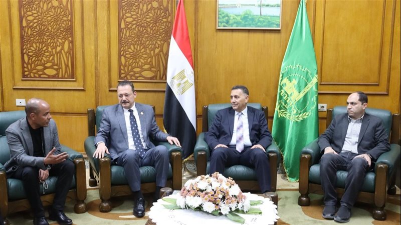 محافظ القليوبية خلال