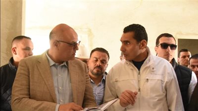 وزير الرياضة ومحافظ الإسكندرية يتفقدان منتدى الشباب بأبو قير