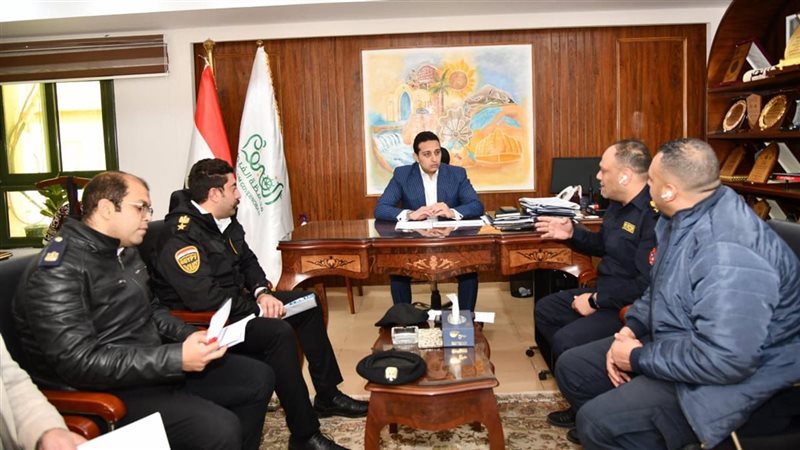 اجتماع نائب محافظ