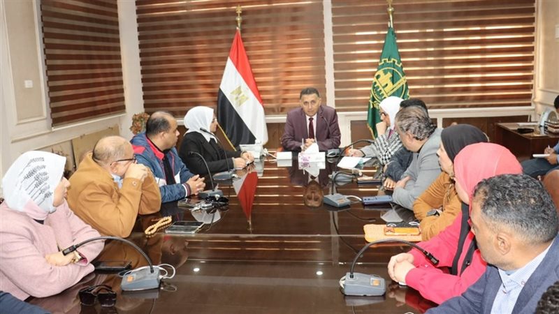 محافظ القليوبية خلال