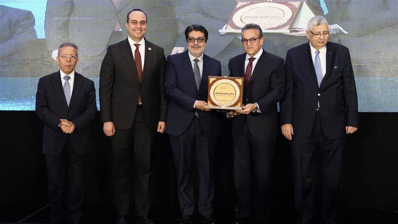 د.خالد عبدالغفار
