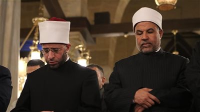 كبار القراء ونجوم «دولة التلاوة» يواصلون إحياء الليلة السابعة عشرة من رمضان (صور)