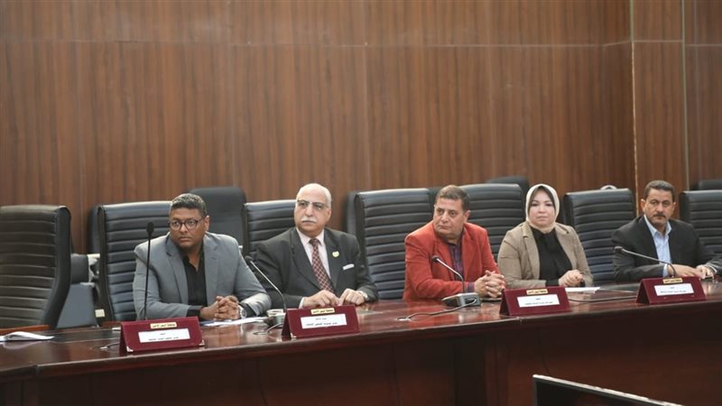 محافظ البحر الأحمر