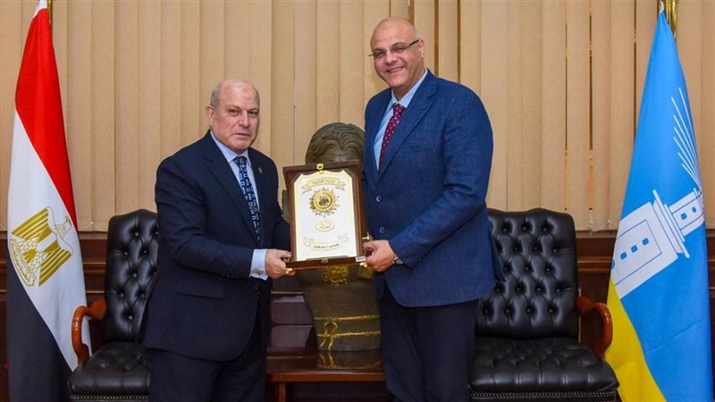 محافظ الإسكندرية