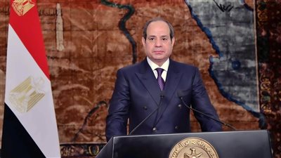  السيسي لـ المصريين: أعاهدكم أمام الله على مواصلة العمل لتحقيق آمال وطموحات شعبنا العريق