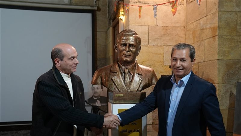 النحات أسامة السرور