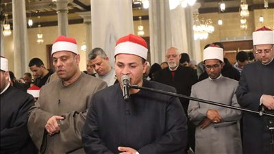 كبار القراء ونجوم دولة التلاوة يواصلون إحياء الليلة العشرين في المساجد الكبرى (صور)