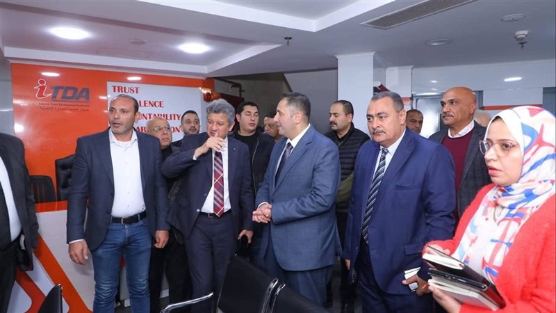 ​محافظ دمياط في زيارة