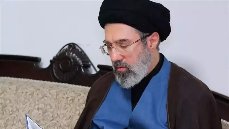 المرشد الإيراني مجتبى