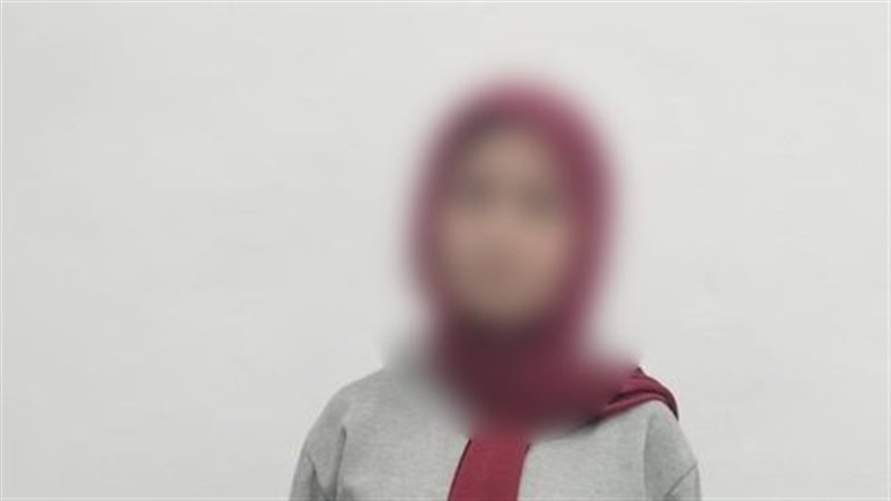 ضبط طالبة، فيتو