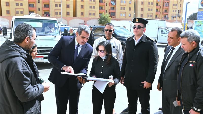 محافظ البحيرة تتفقد