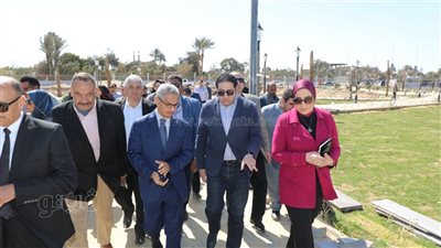 محافظ بني سويف يتفقد الأعمال النهائية بمشروع المرسى السياحي شرق النيل