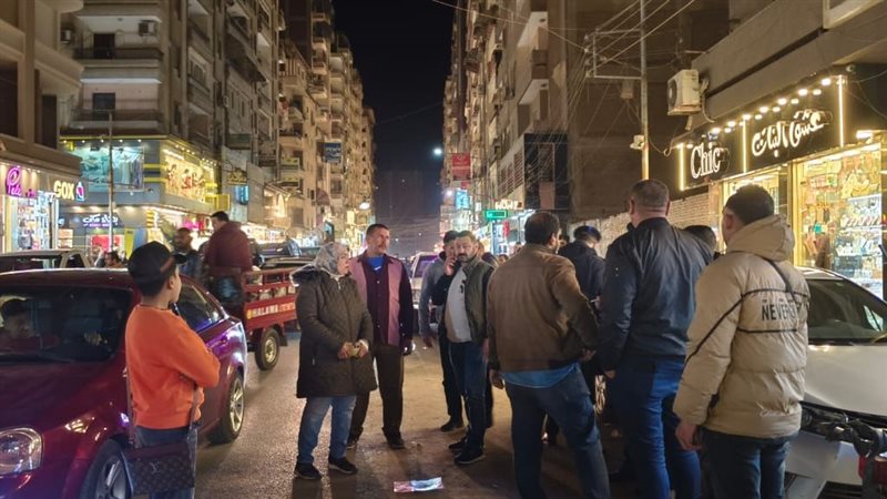حملة ليلية لرفع الإشغالات