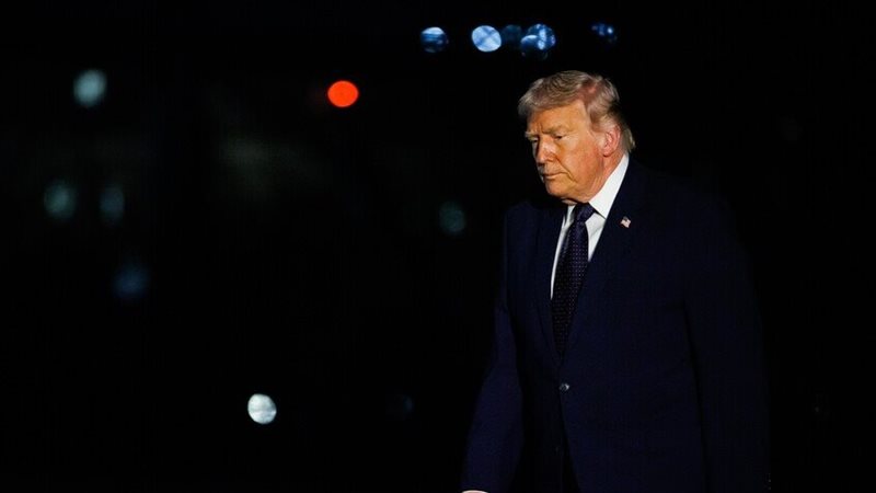 الرئيس الأمريكي دونالد