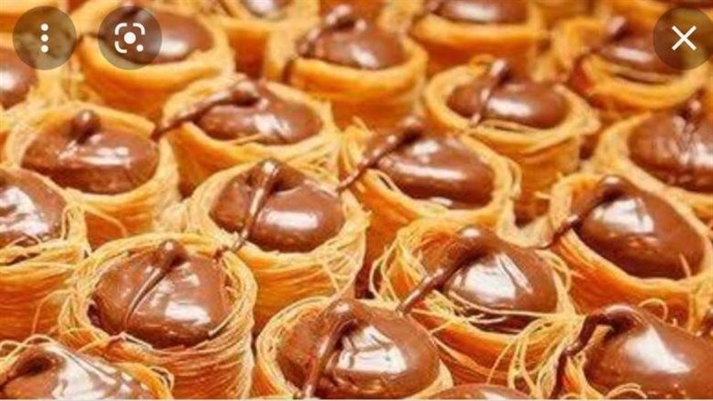 وردات الكنافة باللوتس