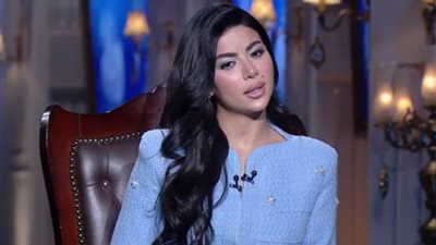 كارولين عزمي تكشف حقيقة ارتباطها بأحمد العوضي (فيديو)