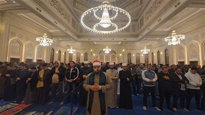 كبار القراء ونجوم «دولة التلاوة» يواصلون إحياء الليلة الثانية والعشرين من رمضان (صور)