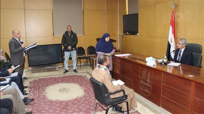 محافظ بني سويف يناقش مطالب وشكاوى واحتياجات أهالي 4 قرى باللقاء المفتوح 