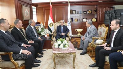  محافظ بني سويف يبحث تعزيز التعاون مع نادي قضاة مجلس الدولة