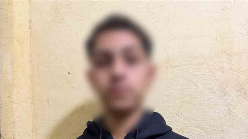 ضبط طالب تحرش بفتاة