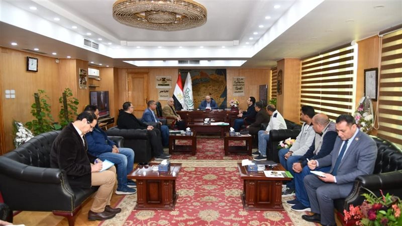 اجتماع محافظ الفيوم،