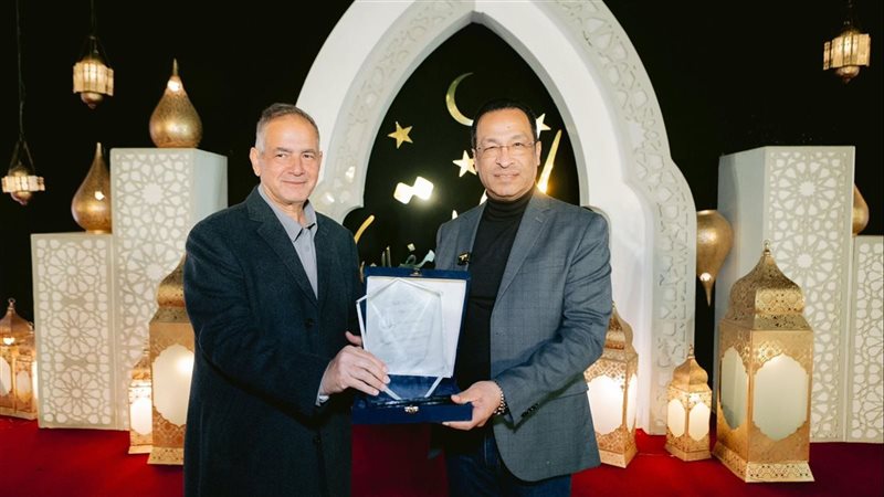 وزير الاتصالات ورئيس