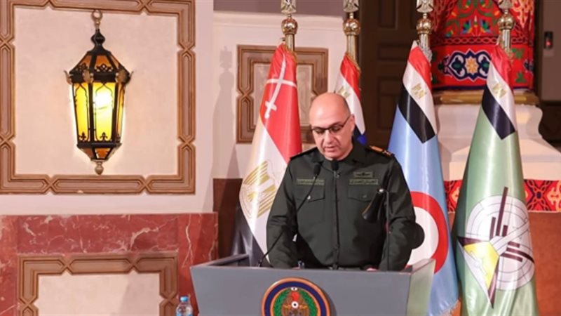 وزير الدفاع يتابع
