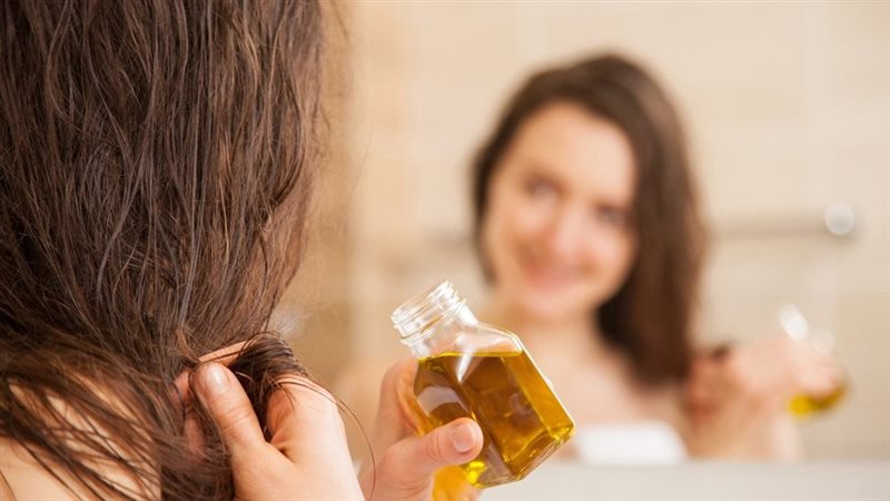 زيوت طبيعية للشعر