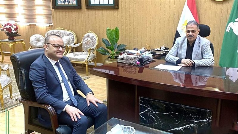  محافظ الشرقية يستقبل
