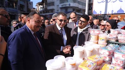 ​محافظ دمياط يطلق شرارة مبادرة 