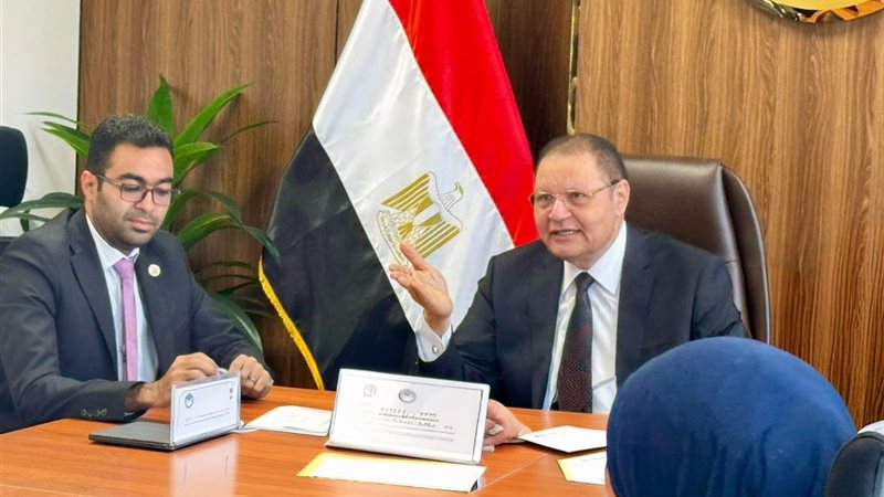 د.أحمد طه 