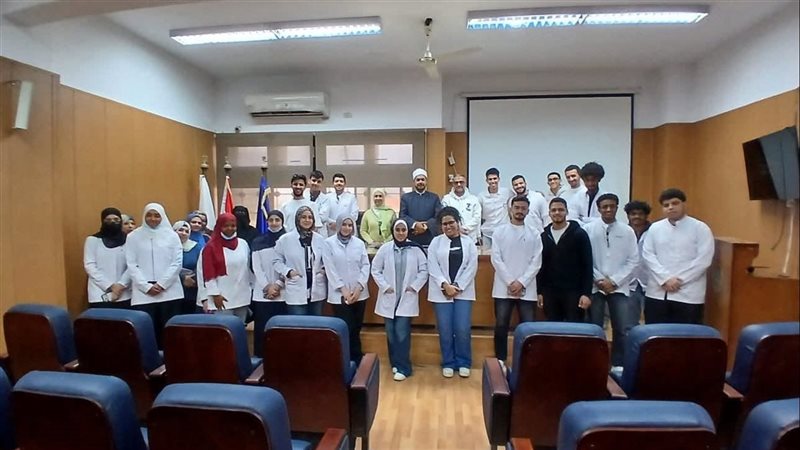 جامعة القناة تعقد