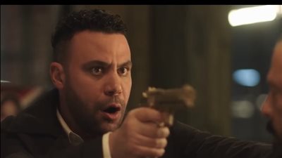 مسلسل الكينج الحلقة 29، مقتل مصطفى البنا على يد مافيا السلاح