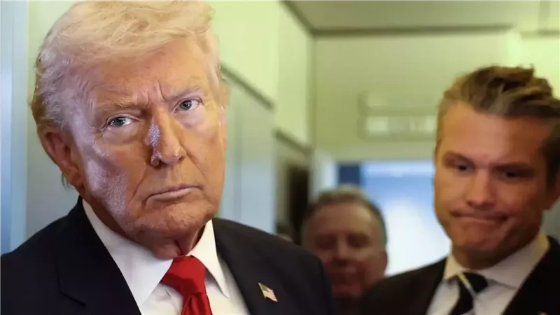 الرئيس الأمريكي دونالد