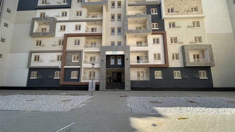 شقق الإسكان