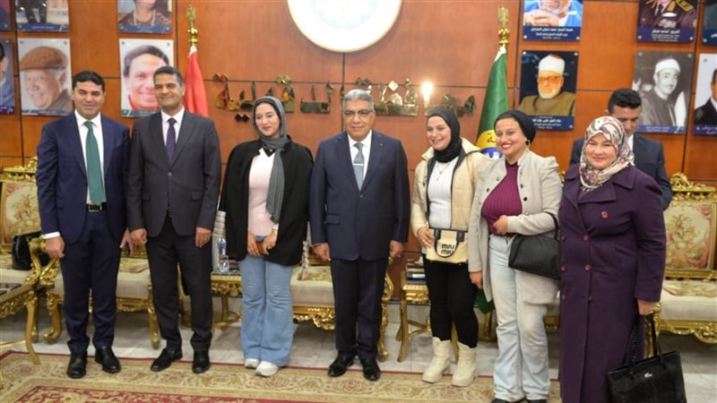 محافظ الدقهلية يستقبل