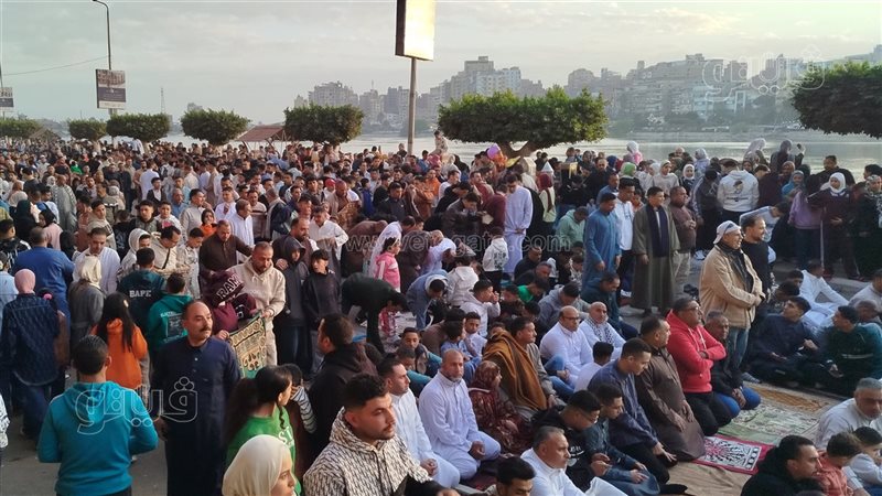 تكبير وفرحة على ضفاف
