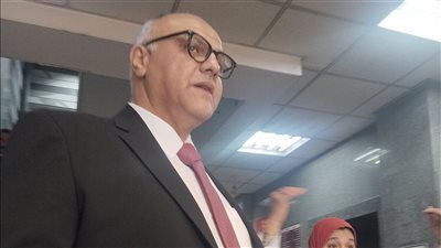 بعد صلاة العيد، محافظ الإسكندرية يتفقد مستشفى الأنفوشى للأطفال (صور)