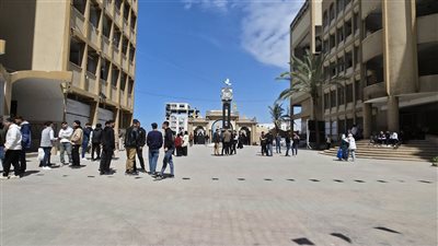 من بين الركام، جامعة الأزهر في غزة تفتح أبوابها لاستقبال الفصل الدراسي الثاني (صور)