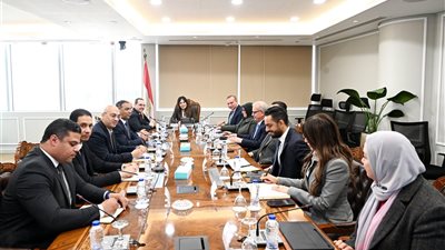 وزيرة الإسكان تتابع موقف تنفيذ مشروعات تطوير مثلث ماسبيرو وسور مجرى العيون