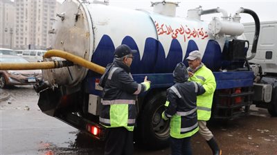 استمرار فتح بوغازى الإسكندرية رغم سوء الأحوال الجوية 