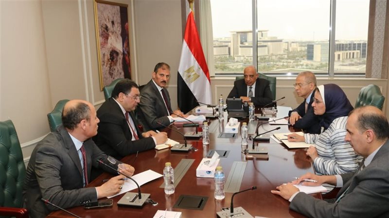اجتماع وزير الكهرباء